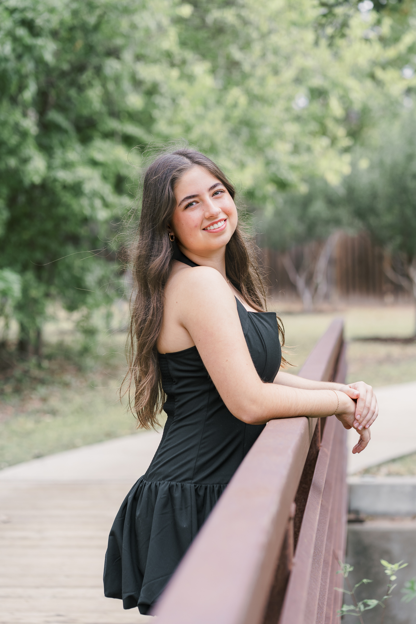 Senior Photos with senior girl at Katherine Fleischer Park | Austin Family Photographer